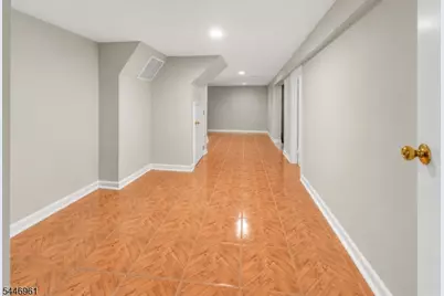 521 E Blancke St, Linden, NJ 07036 - Photo 17