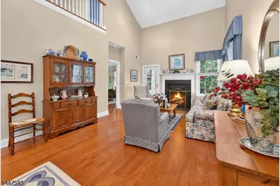 87 Saratoga Ct, Franklin Township, NJ 08873 - Photo 7