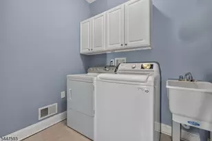 87 Saratoga Ct, Franklin Township, NJ 08873 - Photo 23