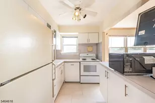 100 Pierson Miller Dr D, Pompton Lakes, NJ 07442 - Photo 9