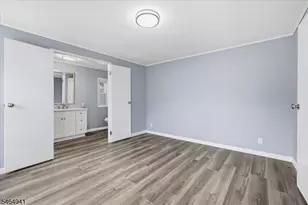 44 Longfellow, North Brunswick Township, NJ 08902 - Photo 19
