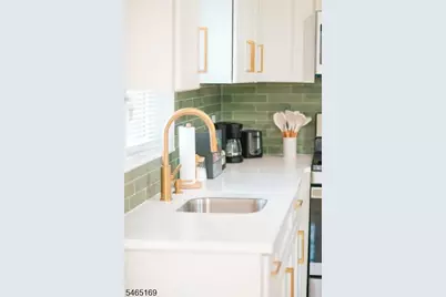 18 Van Rensselear St #1, Belleville, NJ 07109 - Photo 13