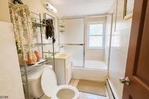 576 Uncas Ave, Roselle, NJ 07203 - Photo 11