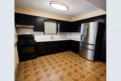 576 Uncas Ave, Roselle, NJ 07203 - Photo 3