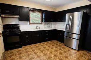 576 Uncas Ave, Roselle, NJ 07203 - Photo 3