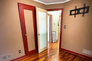 576 Uncas Ave, Roselle, NJ 07203 - Photo 5