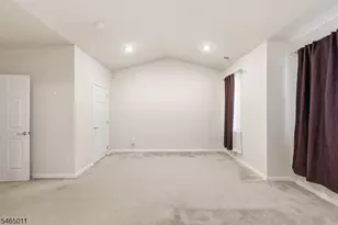 1424 Hudson Cir, Highland Park, NJ 08904 - Photo 15