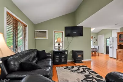 36 Beach Haven Rd, West Milford, NJ 07421 - Photo 7