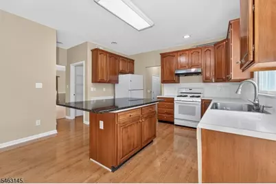 7 Stark Ct, Raritan Township, NJ 08551 - Photo 13