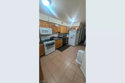 20 Bennett St #1, Jersey City, NJ 07304 - Photo 5