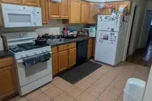 20 Bennett St, Jersey City, NJ 07304 - Photo 5