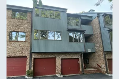 132 Indian Hollow Ct #132, Mahwah, NJ 07430 - Photo 3