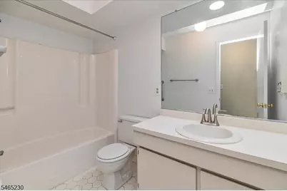 132 Indian Hollow Ct #132, Mahwah, NJ 07430 - Photo 17