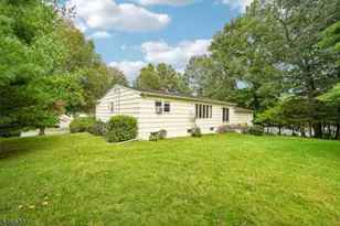 201 Kiwanis Dr, Wayne, NJ 07470 - Photo 29