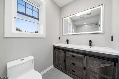 1123 Thompson Ave, Roselle, NJ 07203 - Photo 27