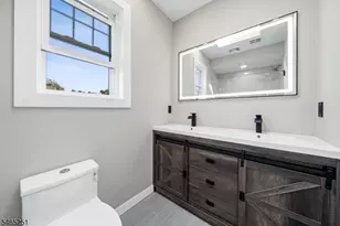 1123 Thompson Ave, Roselle, NJ 07203 - Photo 27