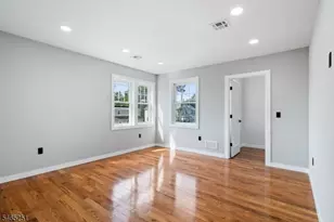 1123 Thompson Ave, Roselle, NJ 07203 - Photo 21