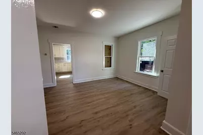 32 Willard St, Pompton Lakes, NJ 07442 - Photo 11