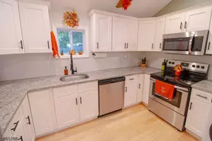 507 Tahama Rd, Vernon, NJ 07422 - Photo 11