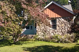 9 Richards St, Ogdensburg, NJ 07439 - Photo 1