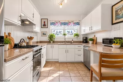 62 Riggs Pl, South Orange, NJ 07079 - Photo 7