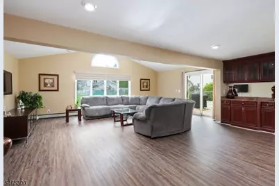 77 Harrison St, Clark Township, NJ 07066 - Photo 15