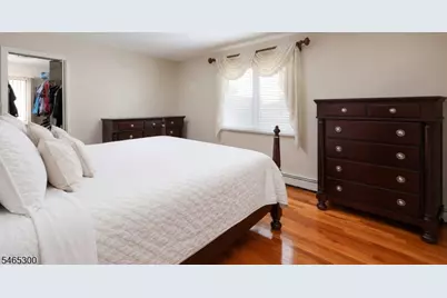 77 Harrison St, Clark Township, NJ 07066 - Photo 25