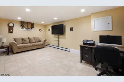 77 Harrison St, Clark Township, NJ 07066 - Photo 29