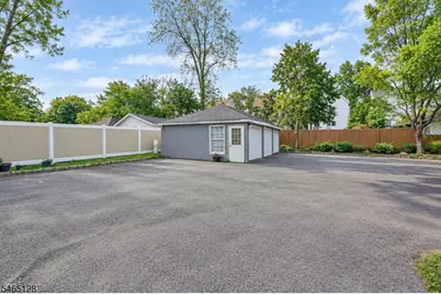 42 N Willow St, Montclair, NJ 07042 - Photo 39