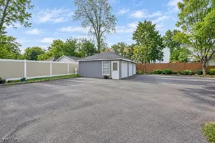 42 N Willow St, Montclair, NJ 07042 - Photo 39