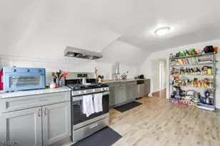 42 N Willow St, Montclair, NJ 07042 - Photo 33