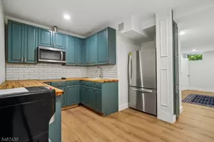 14 Eagle Dr, Raritan Township, NJ 08551 - Photo 31