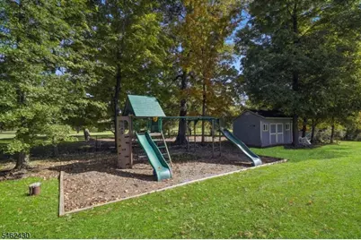 14 Eagle Dr, Raritan Township, NJ 08551 - Photo 39