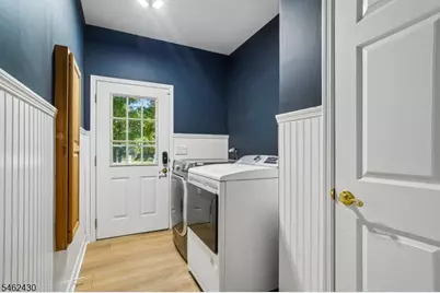14 Eagle Dr, Raritan Township, NJ 08551 - Photo 15