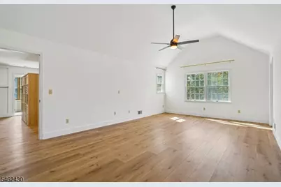 14 Eagle Dr, Raritan Township, NJ 08551 - Photo 21