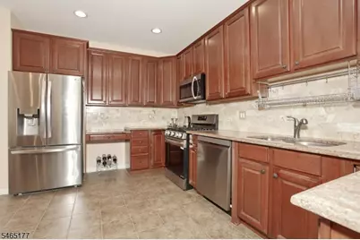 8403 Warrens Way, Wanaque, NJ 07465 - Photo 13