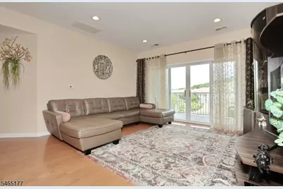 8403 Warrens Way, Wanaque, NJ 07465 - Photo 11