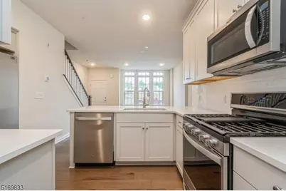 77 Robeson St, Somerville, NJ 08876 - Photo 15