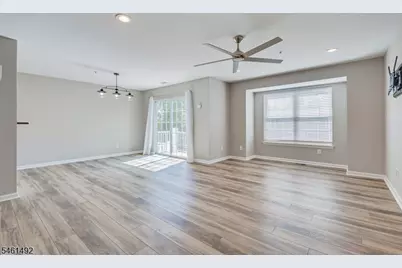 1092 Shadowlawn Dr, Green Brook Township, NJ 08812 - Photo 5