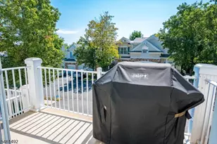1092 Shadowlawn Dr, Green Brook Township, NJ 08812 - Photo 5