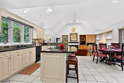 6 Palmer Ct, Florham Park, NJ 07932 - Photo 15
