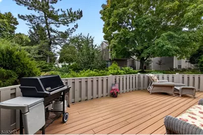 6 Palmer Ct, Florham Park, NJ 07932 - Photo 33
