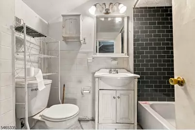 72 N Munn Ave, East Orange, NJ 07017 - Photo 33