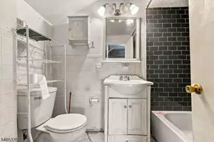 72 N Munn Ave, East Orange, NJ 07017 - Photo 33