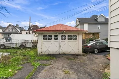 72 N Munn Ave, East Orange, NJ 07017 - Photo 11