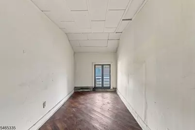 72 N Munn Ave, East Orange, NJ 07017 - Photo 27