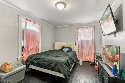72 N Munn Ave, East Orange, NJ 07017 - Photo 37