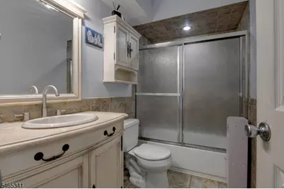 5 Dari Ct, Lincoln Park, NJ 07035 - Photo 13