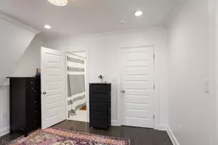 8 Franklin Pl, Montclair Twp., NJ 07042 - Photo 19