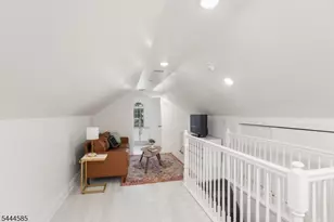 8 Franklin Pl, Montclair Twp., NJ 07042 - Photo 23